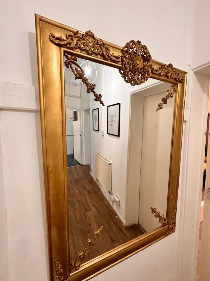 2 Amazing Double In Whitechapel Londra